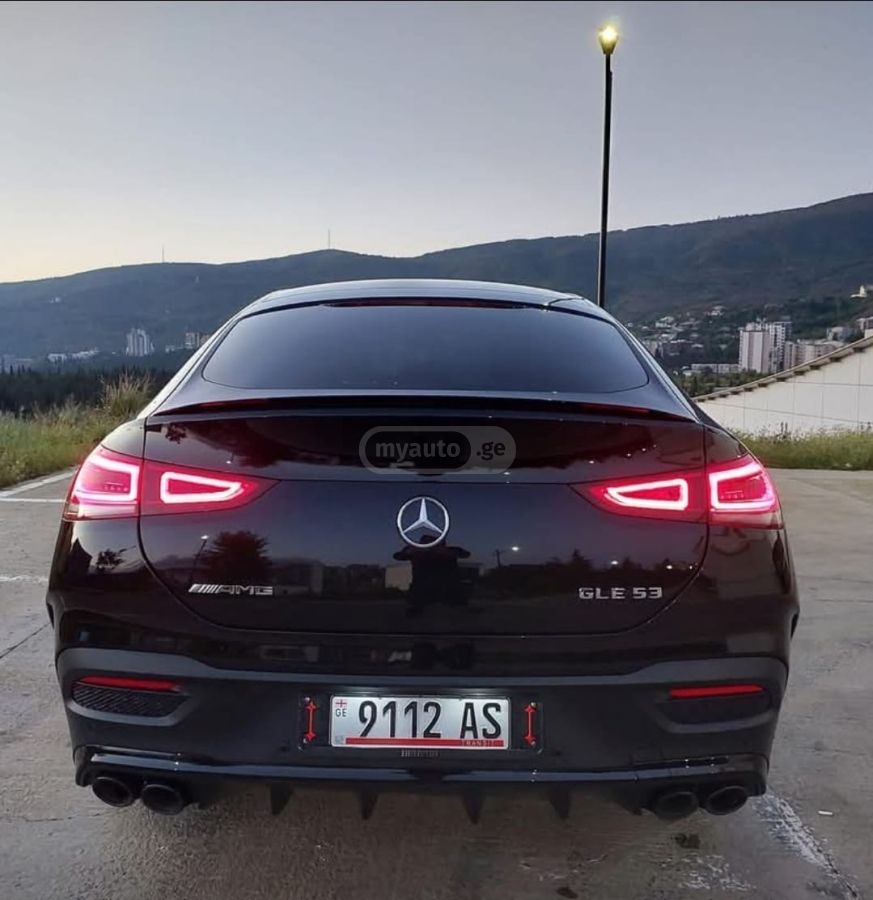 Mercedes-Benz GLE 53 - фото 12