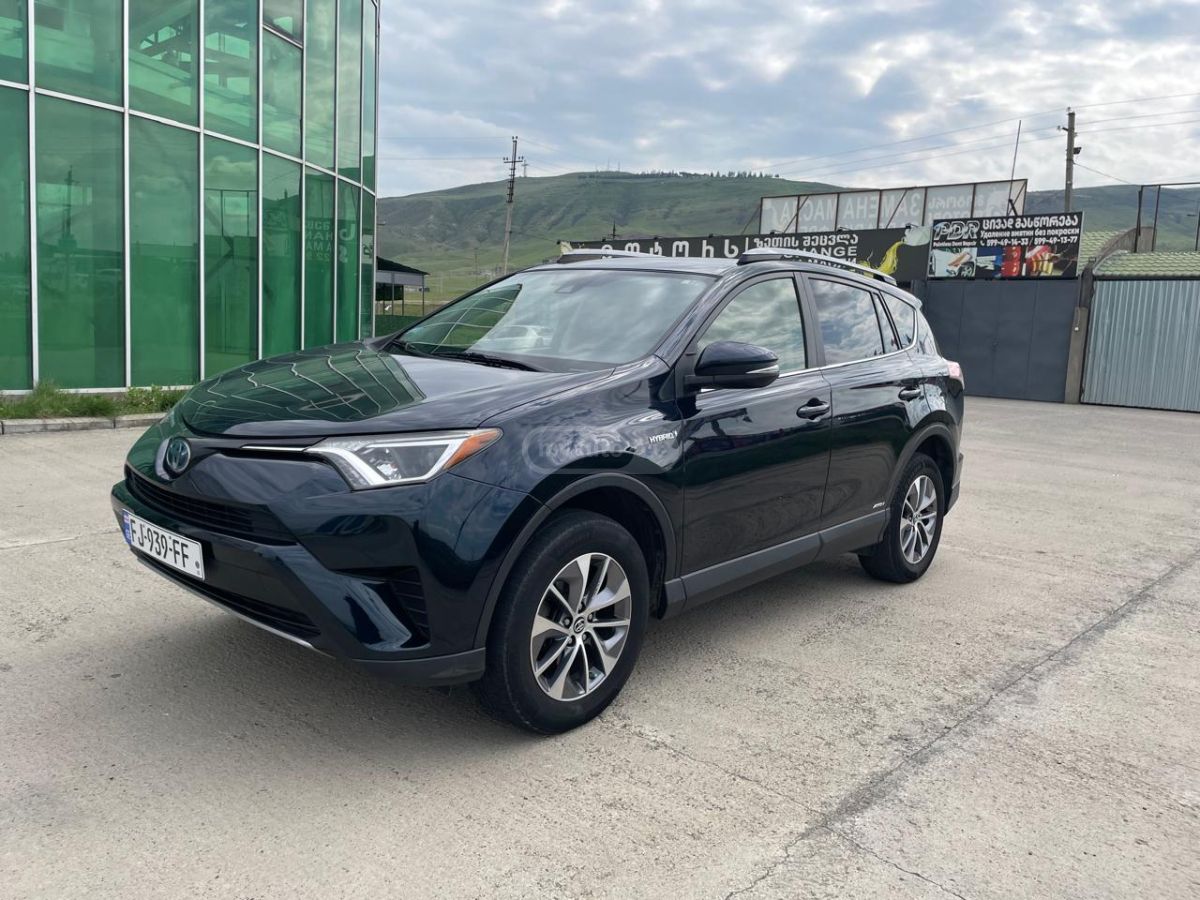 Toyota Rav 4 - фото 7