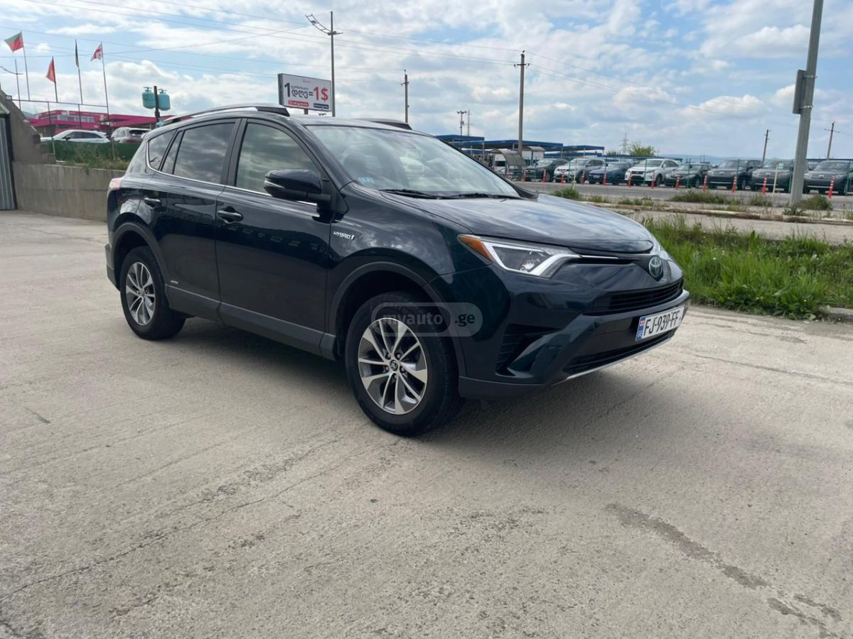 Toyota Rav 4 - фото 8