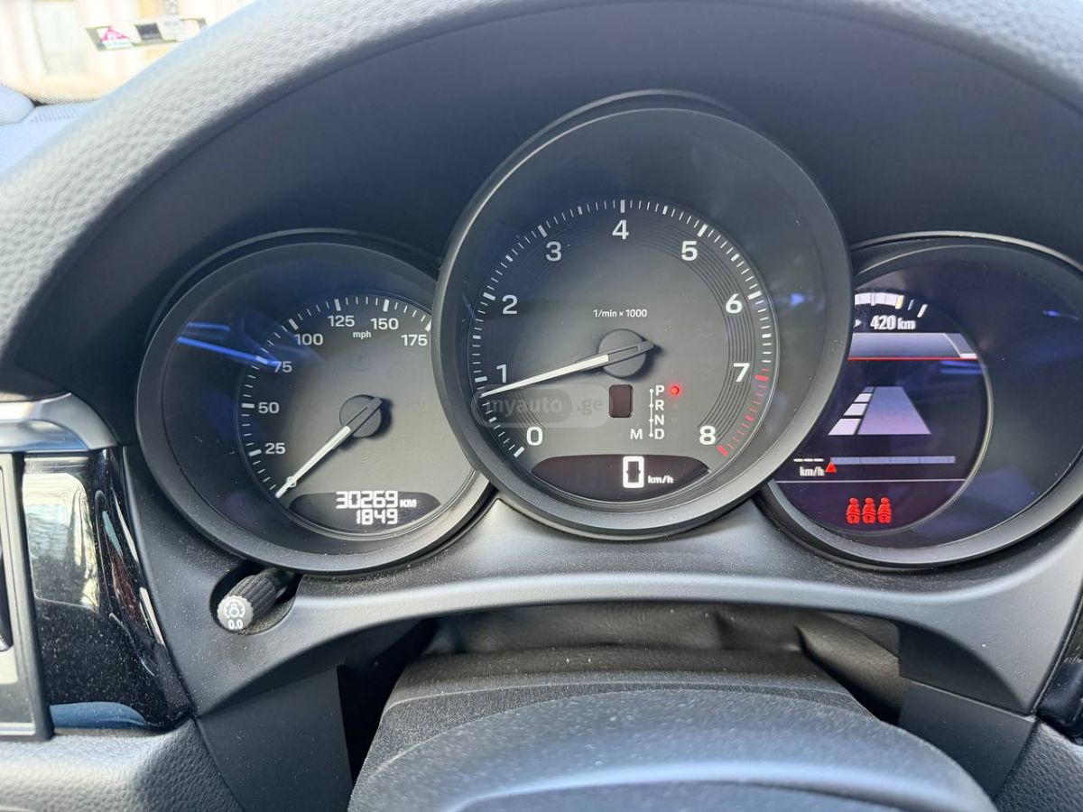 Porsche Macan - фото 13