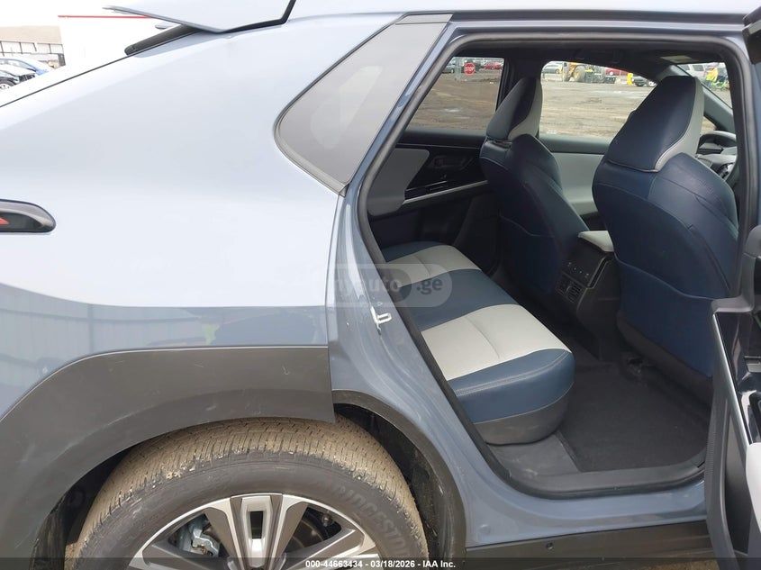 Subaru Solterra 2024 — миниатюра 7