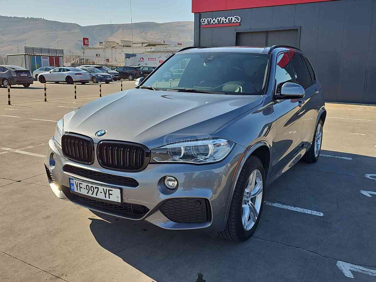 BMW X5 - фото 1