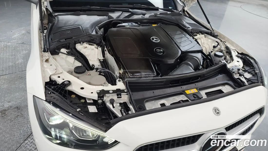 Mercedes-Benz C 63 AMG - фото 6