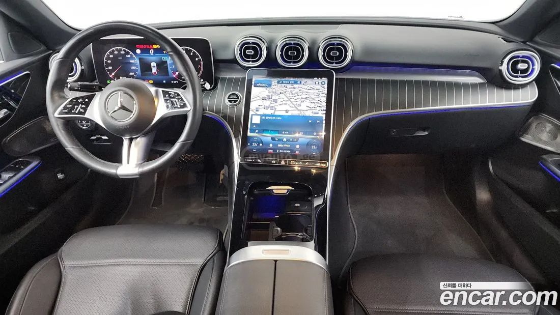 Mercedes-Benz C 63 AMG - фото 7