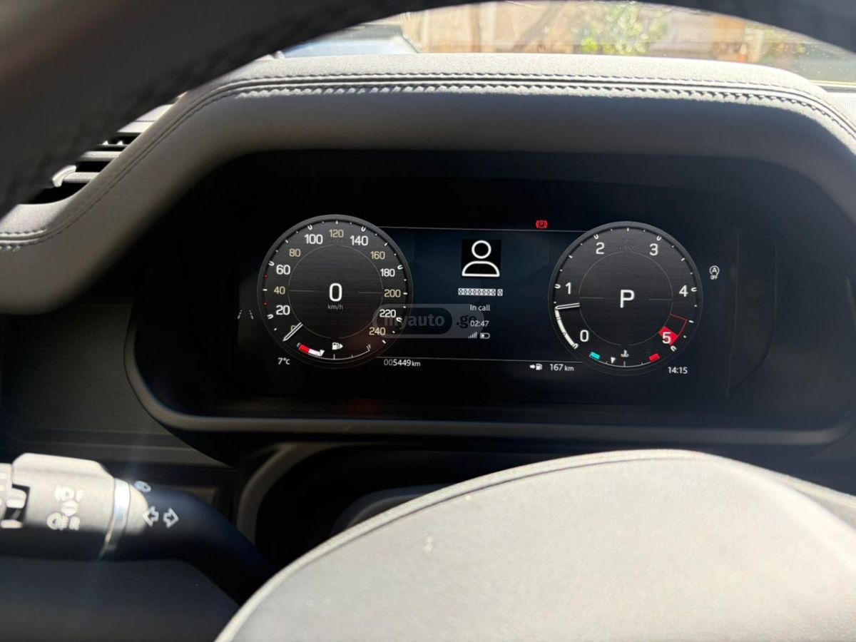 Land Rover Defender 110 - фото 1