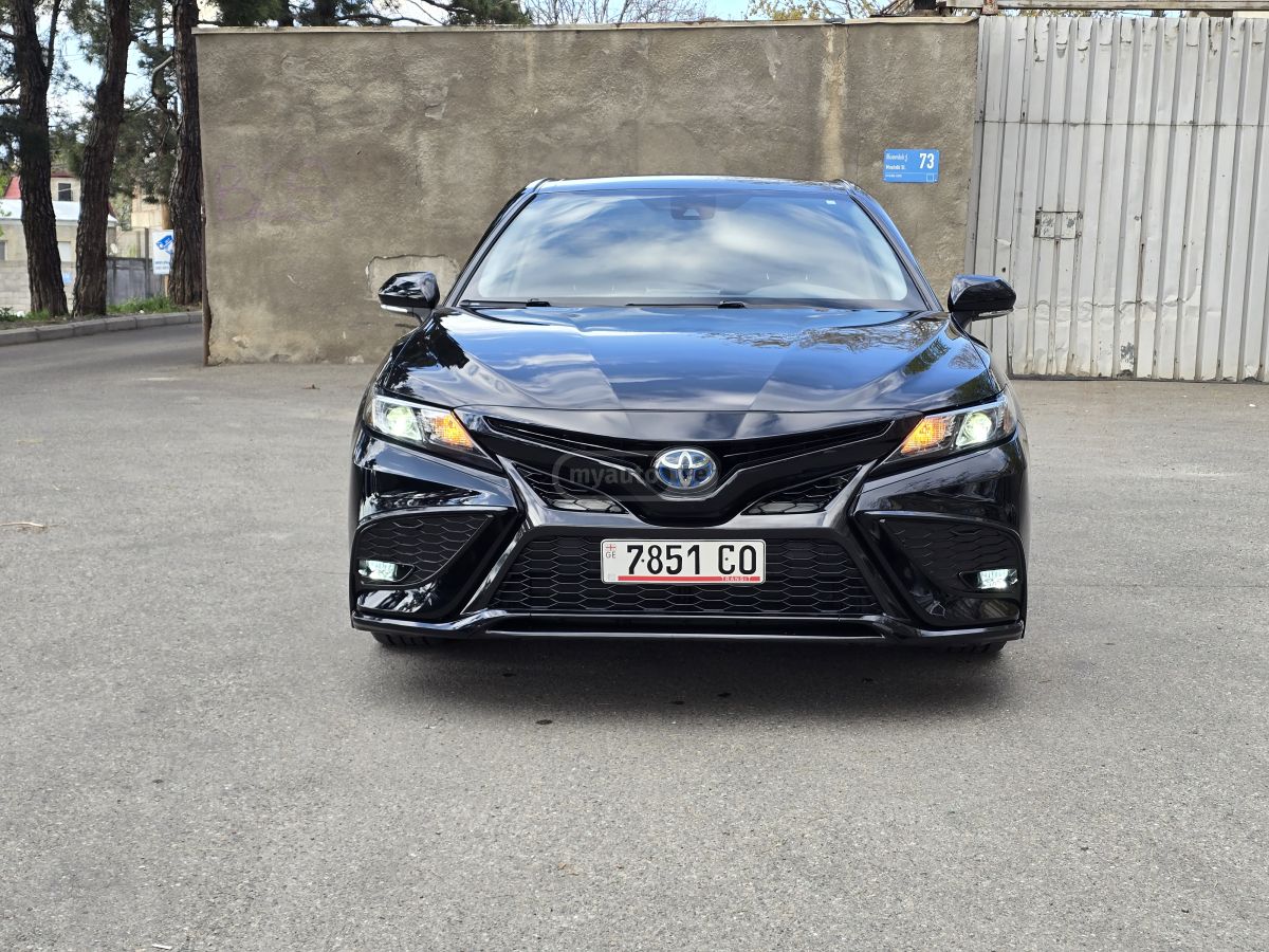 Toyota Camry - фото 8