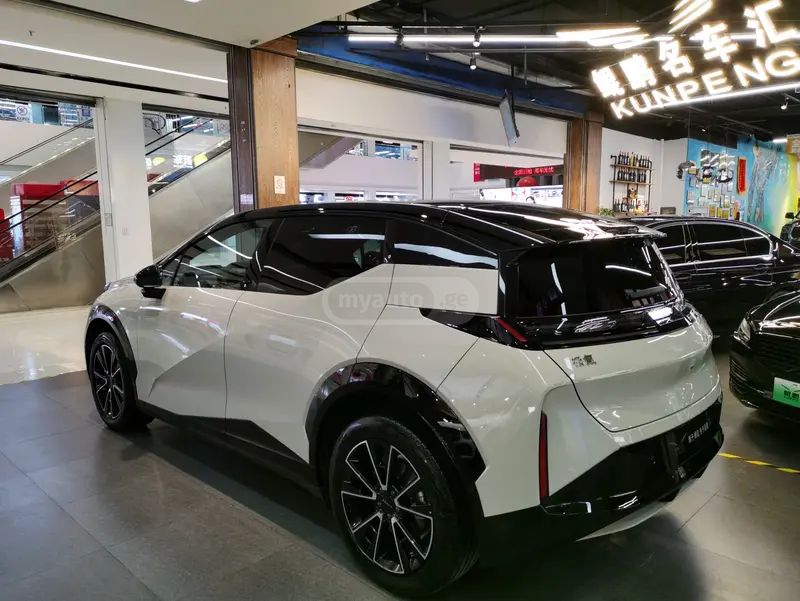 Zeekr X 2025 — миниатюра 3