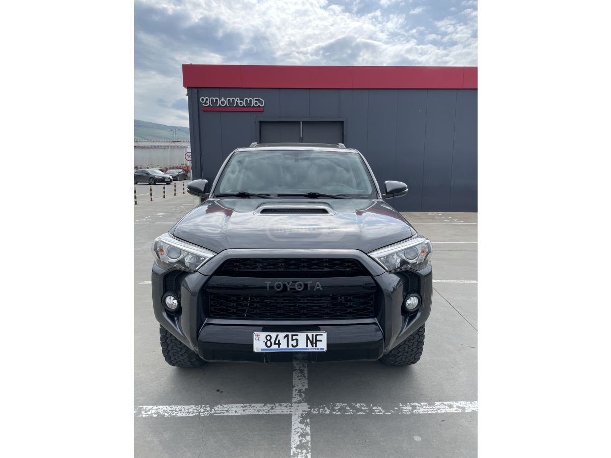 Toyota 4Runner - фото 2