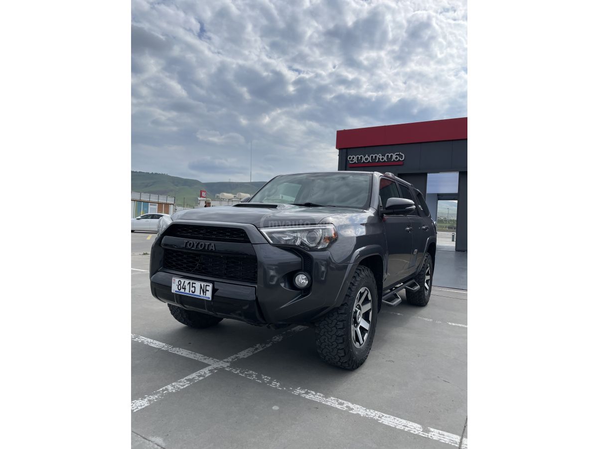 Toyota 4Runner - фото 3