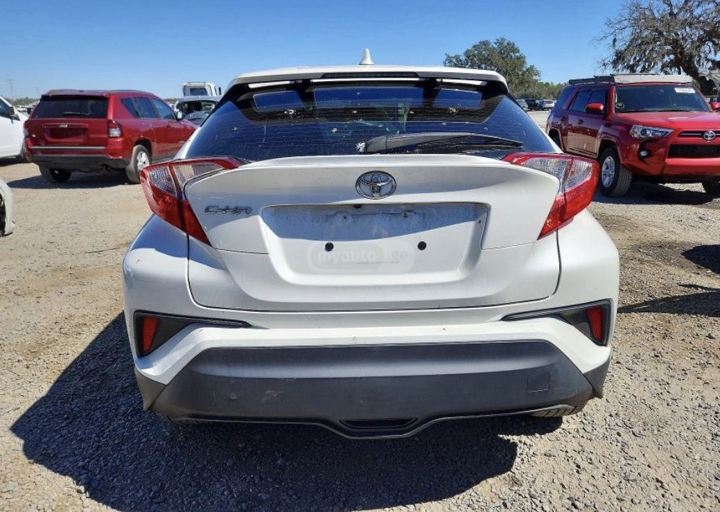 Toyota CHR - фото 3
