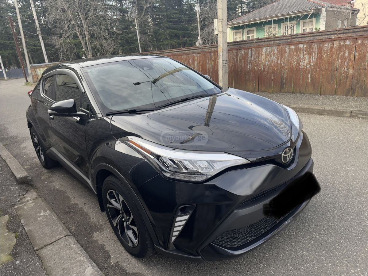 Toyota LE 4dr Front-Wheel Drive Sport — миниатюра 3