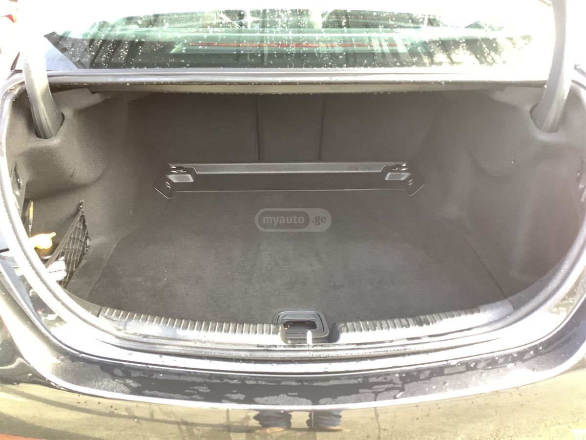 Mercedes-Benz C 300 - фото 5