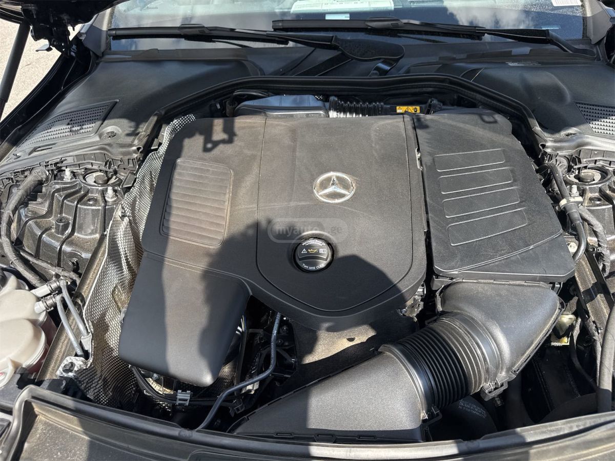 Mercedes-Benz C 300 - фото 6