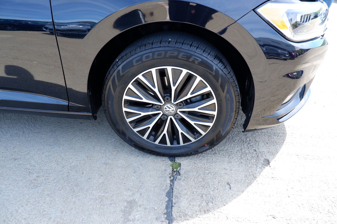 Volkswagen Jetta - фото 4