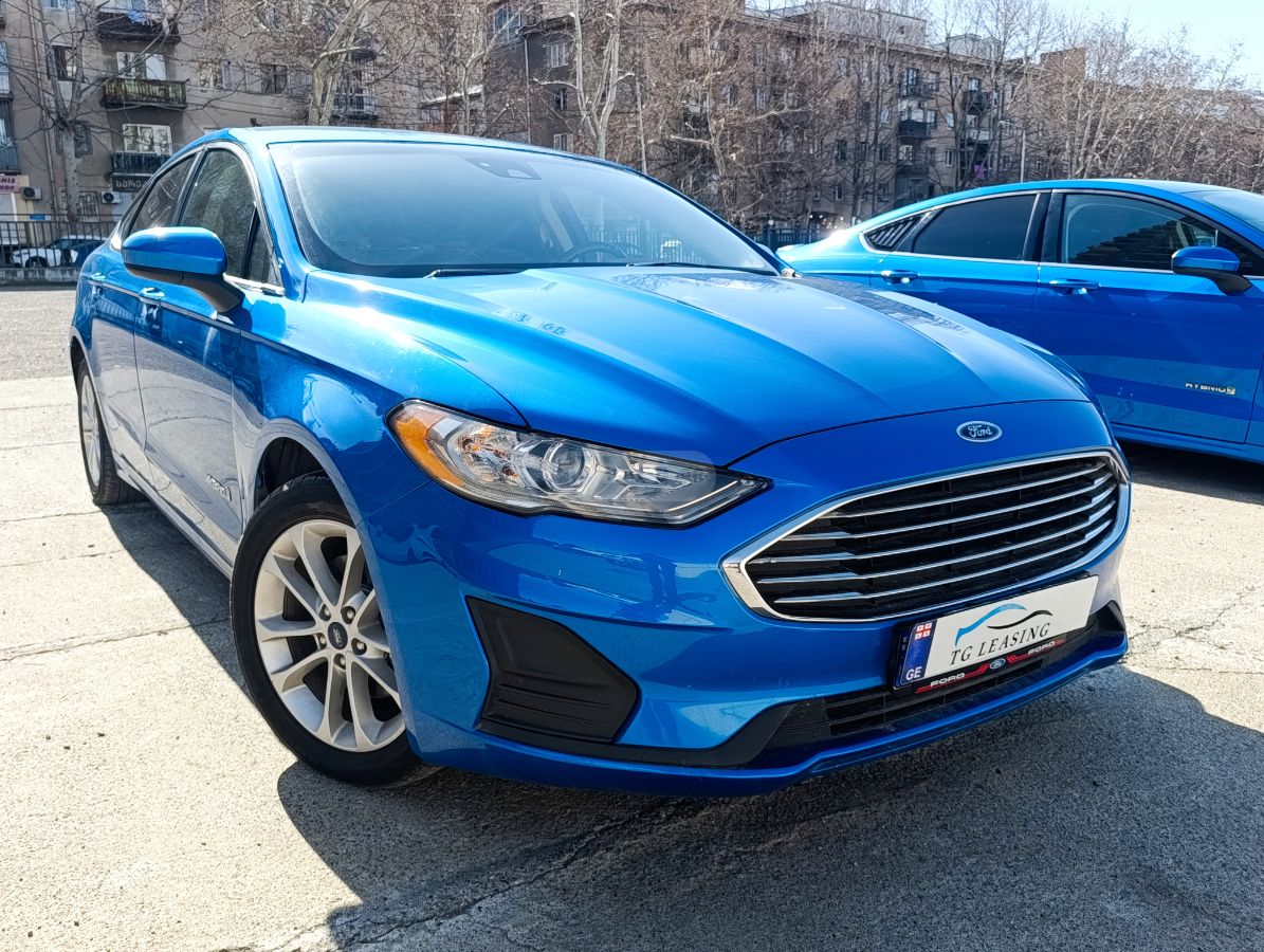 Ford Fusion - фото 2