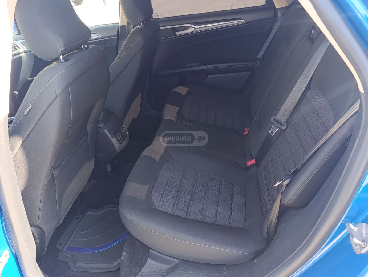 Ford Fusion - фото 5