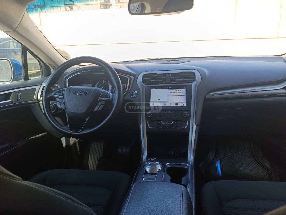 Ford Fusion - фото 6