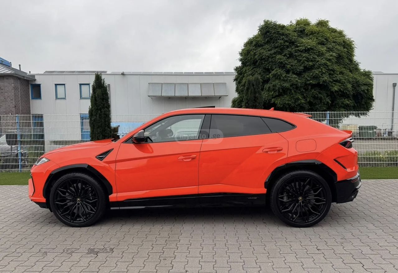 Lamborghini FOR RENT — миниатюра 2