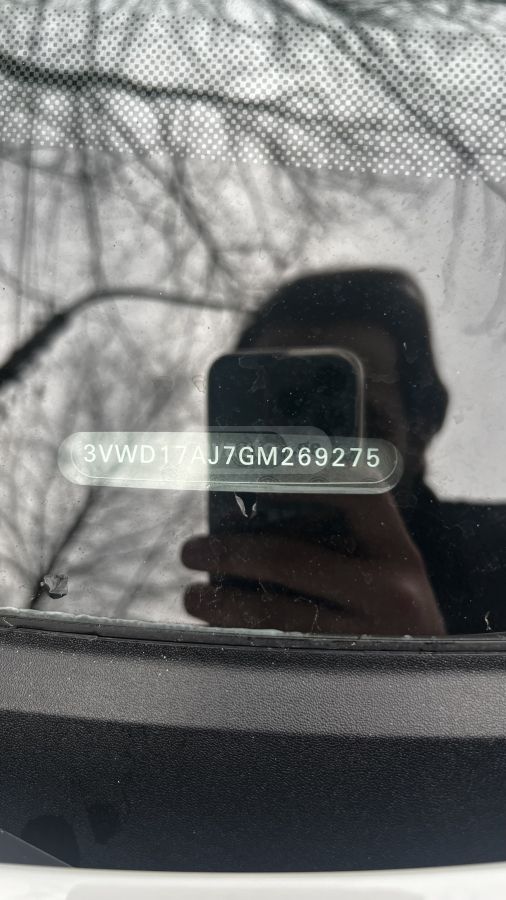 Volkswagen Jetta - фото 10