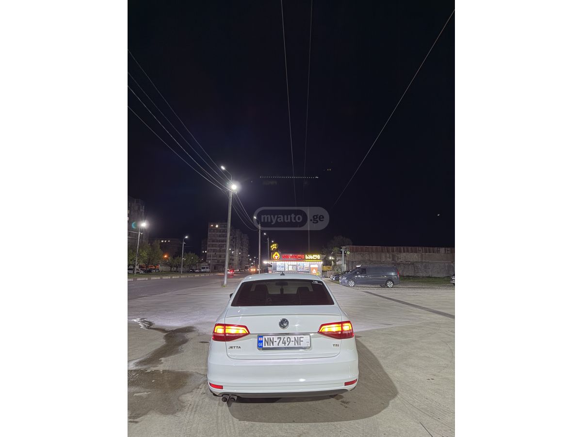 Volkswagen Jetta - фото 12