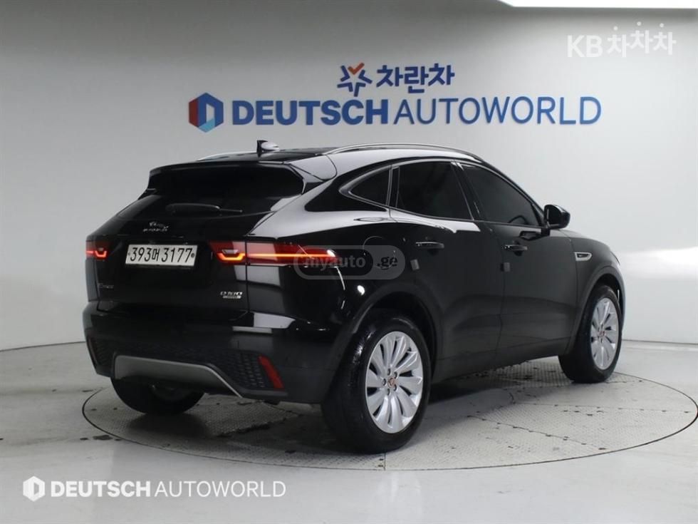 Jaguar E-Pace - фото 2