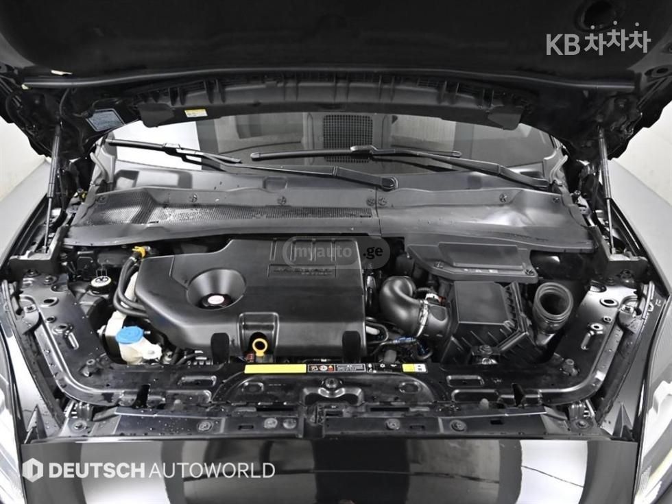 Jaguar E-Pace - фото 5