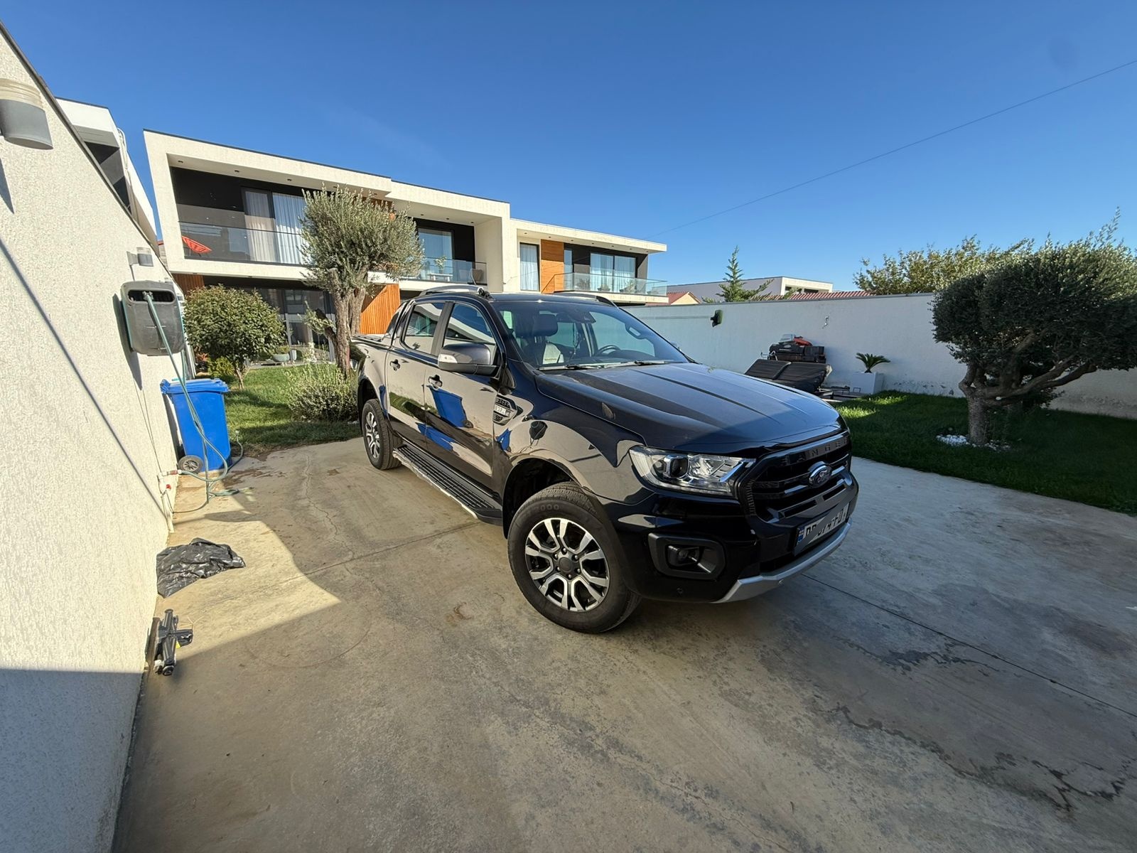 Ford Ranger - фото 1