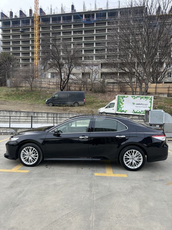 Toyota Camry - фото 4