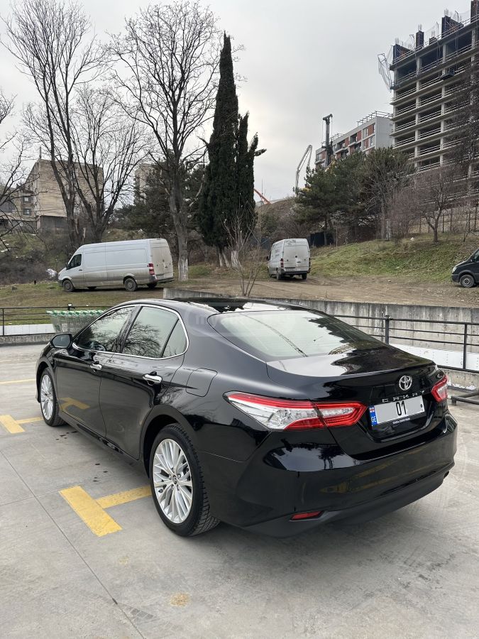 Toyota Camry - фото 6