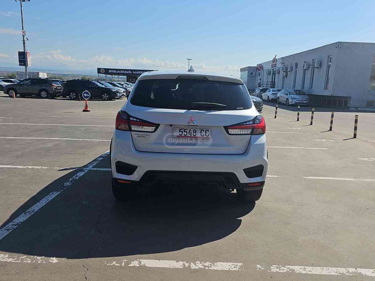 Mitsubishi Mitsubishi Outlander — миниатюра 5