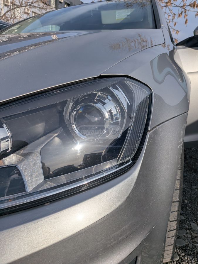 Volkswagen Golf - фото 11