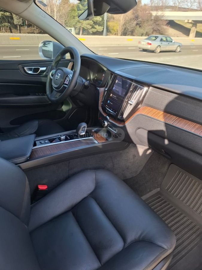 Volvo XC 60 - фото 13