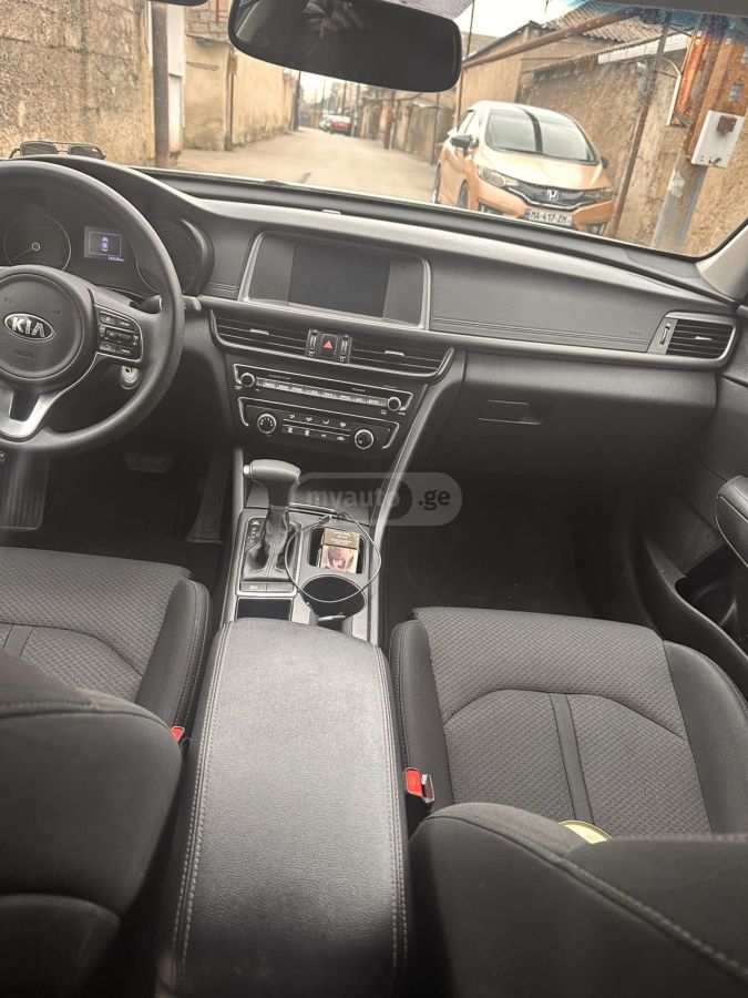 Kia Optima - фото 6