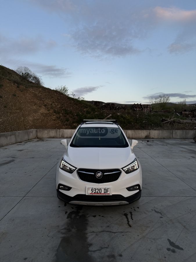 Buick Encore - фото 1