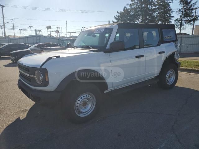 Ford Base 4dr 4x4 Automatic — миниатюра 3