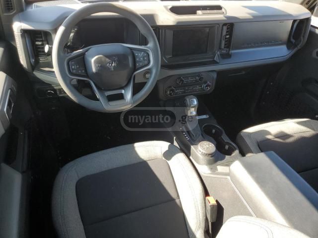 Ford Base 4dr 4x4 Automatic — миниатюра 7