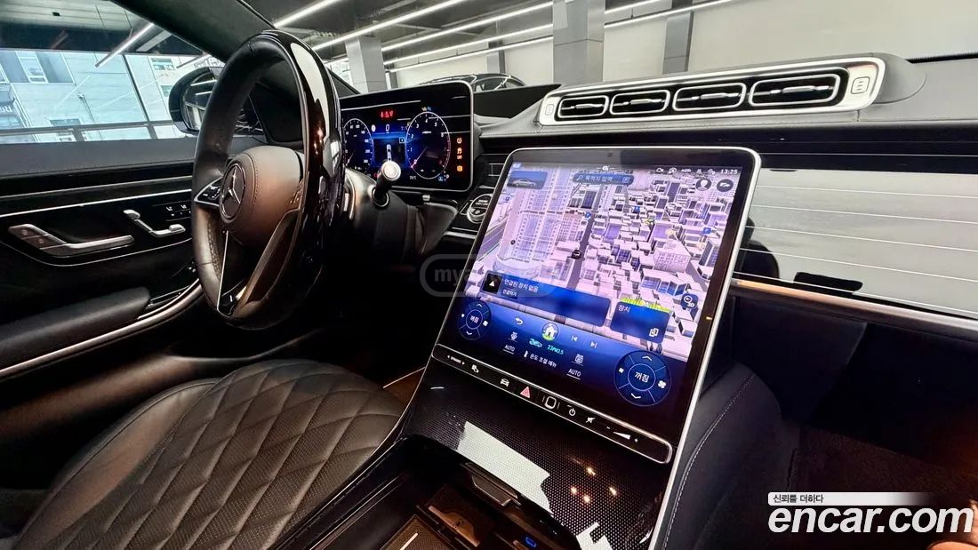 Mercedes-Benz 600 2024 — миниатюра 8