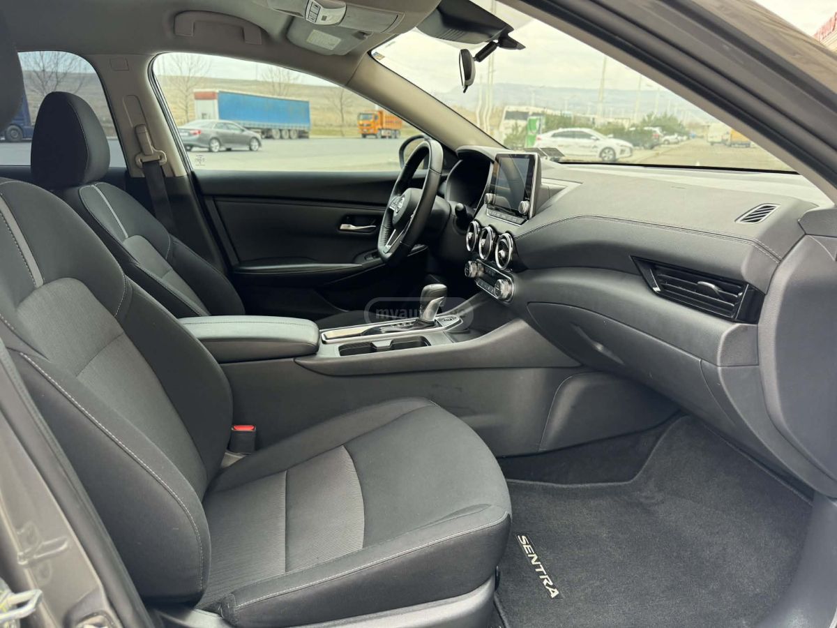 Nissan Sentra - фото 12