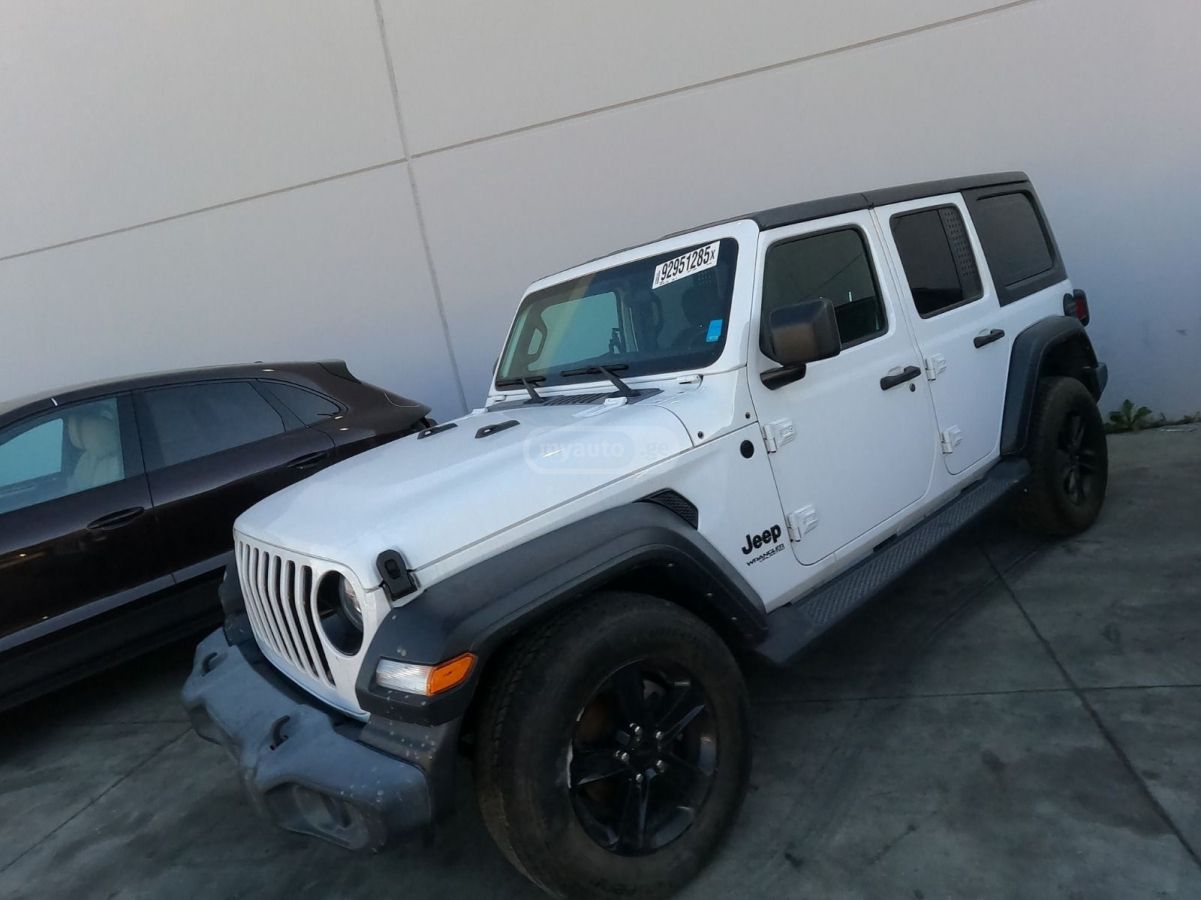 Jeep Wrangler - фото 1
