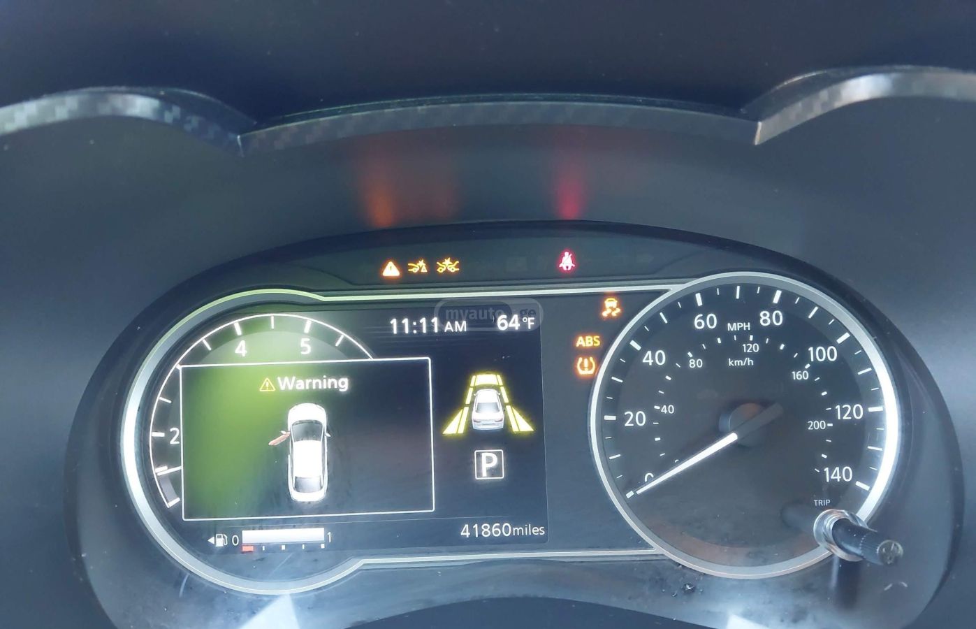 Nissan Versa 1.6 SR 4dr Sedan CVT 2020 — миниатюра 6