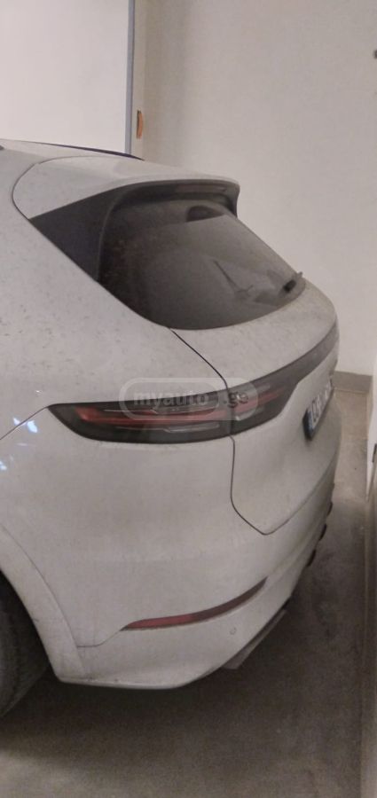 Porsche Cayenne - фото 8