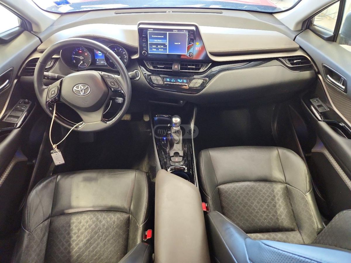 Toyota CHR - фото 4