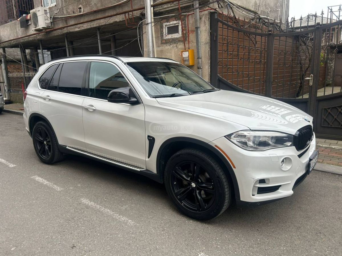 BMW X5 - фото 2