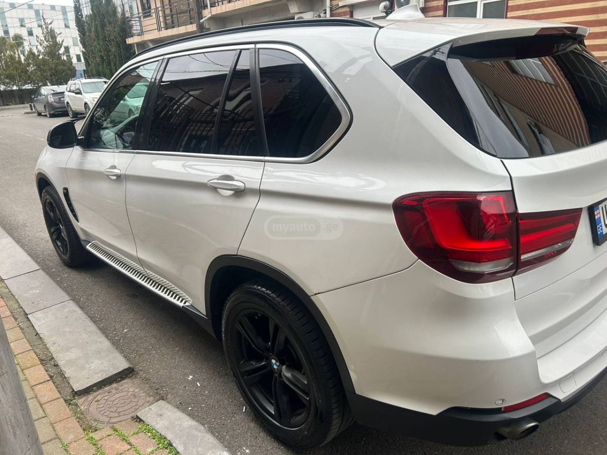 BMW X5 - фото 5