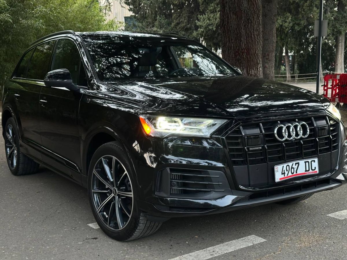 Audi Q7 - фото 2