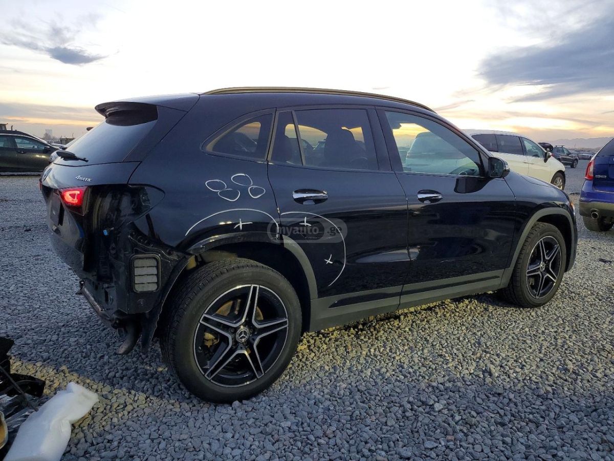 Mercedes-Benz GLA 250 - фото 3