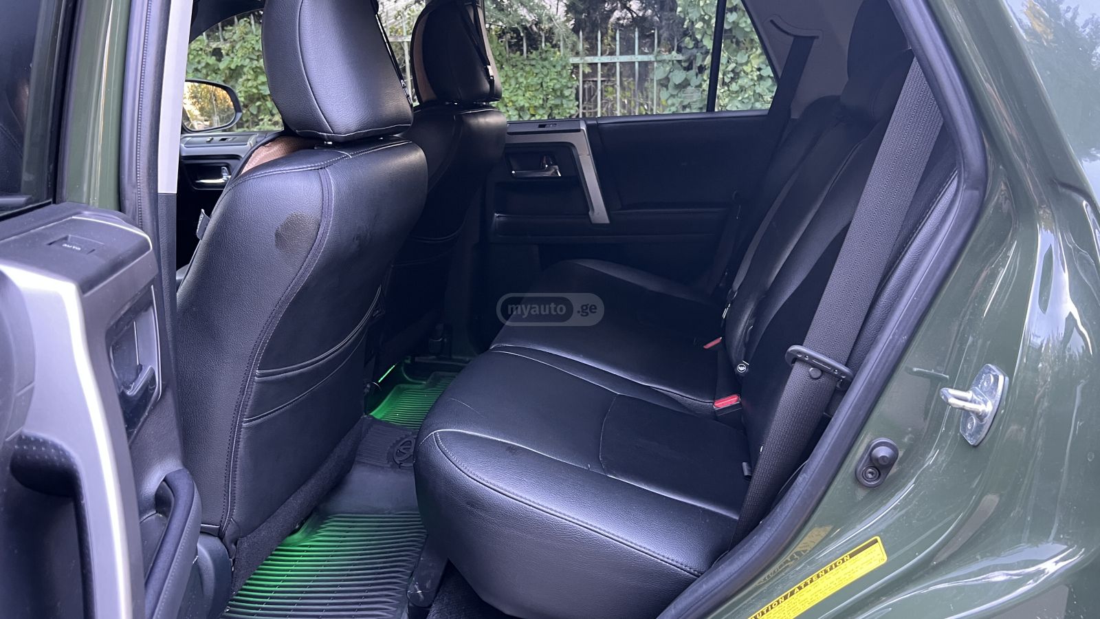 Toyota 4 Runner - фото 10