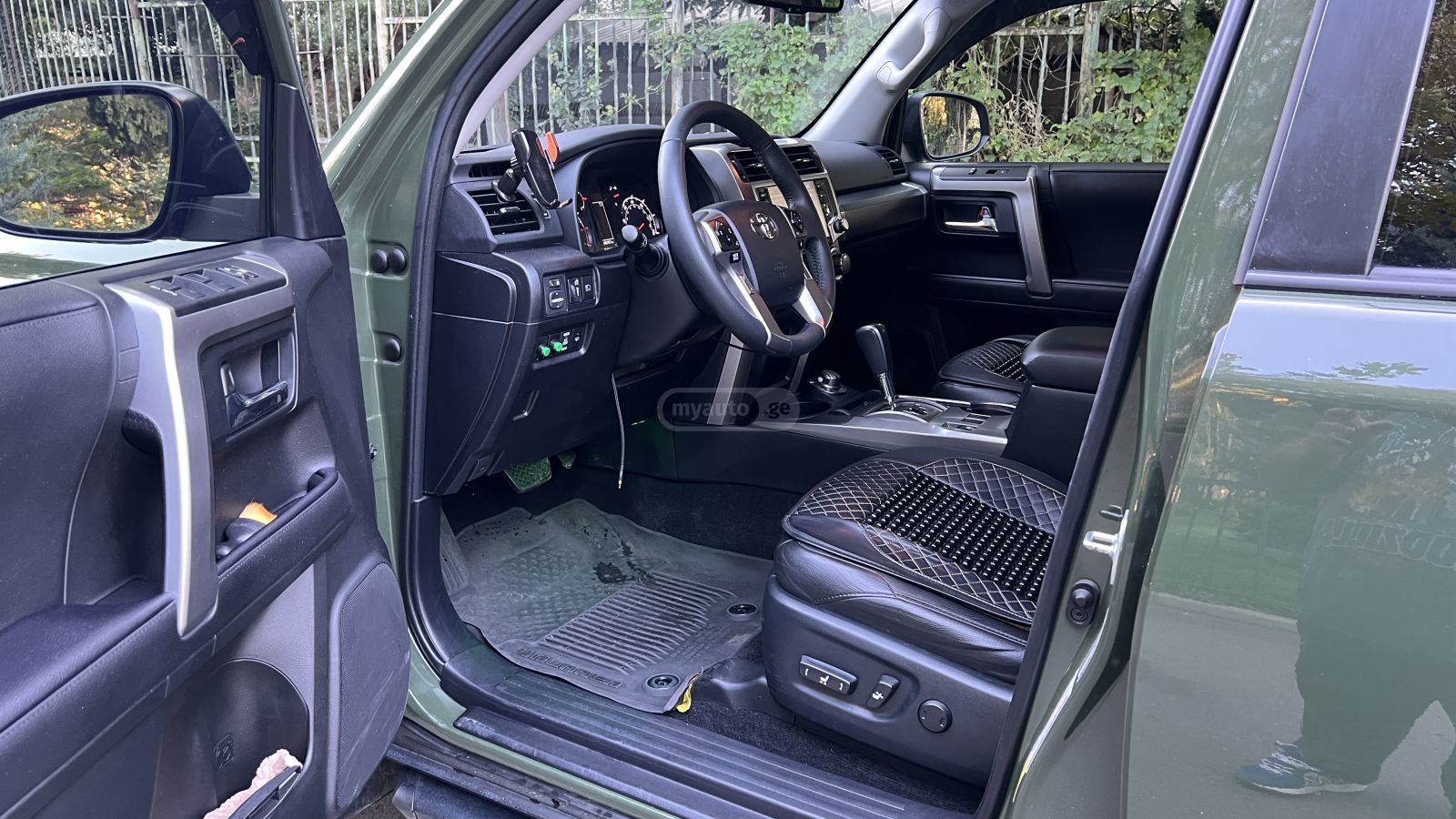 Toyota 4 Runner - фото 11