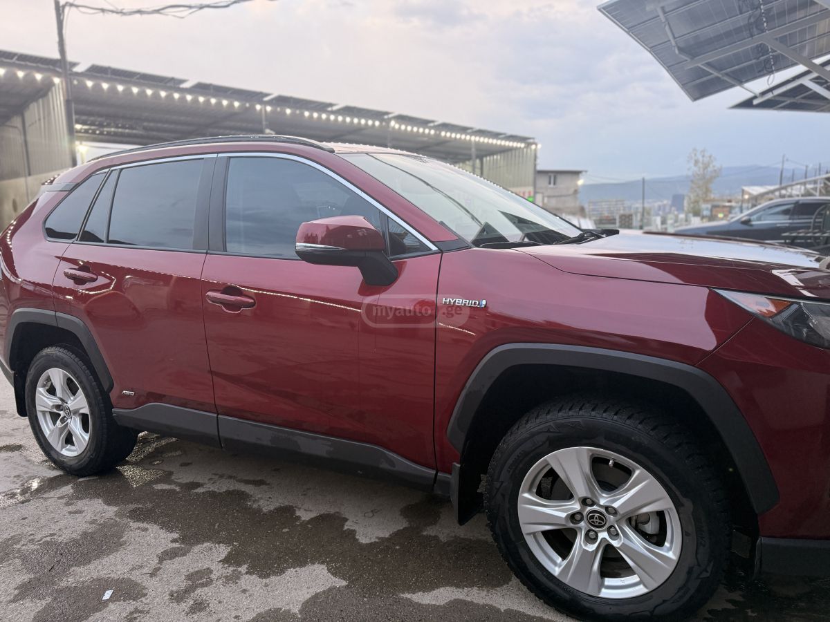 Toyota RAV 4 - фото 6