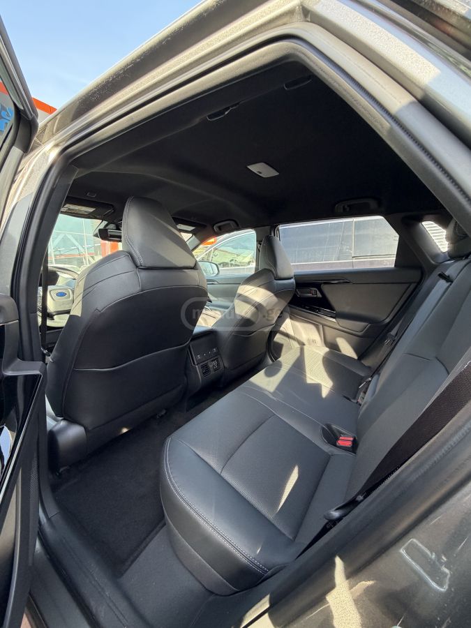 Subaru Solterra 2023 — миниатюра 8